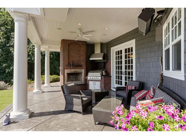 $2,100,000 | 3545 Eagle Crest Road Northwest, Salem, OR 97304