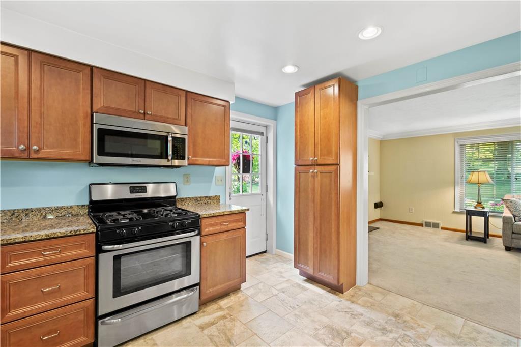 480 Miranda Road Pittsburgh, PA 15241 - Photo 11 of 43 Gallery Image 11