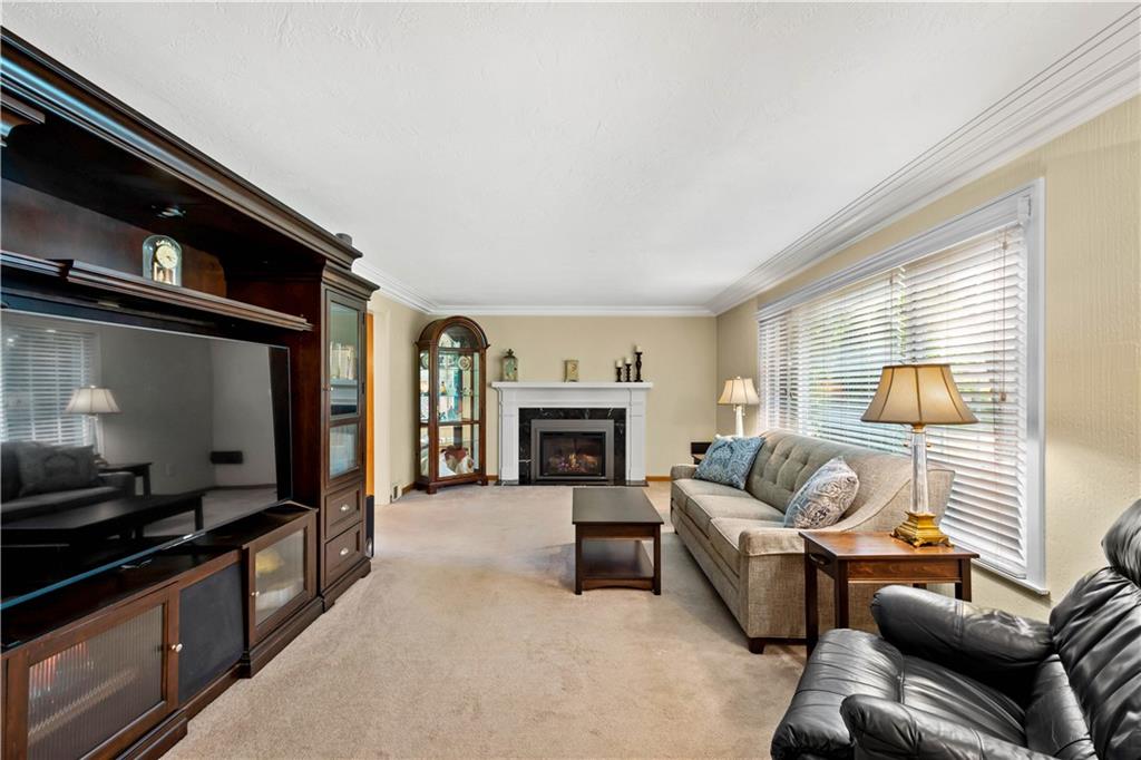 480 Miranda Road Pittsburgh, PA 15241 - Photo 5 of 43 Gallery Image 5