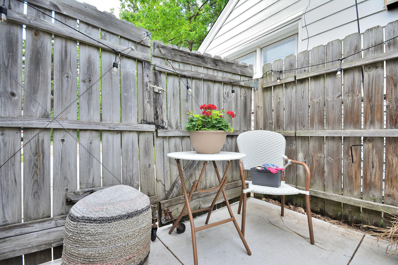 4909 West Galena Street Milwaukee, WI 53208 - Photo 29 of 31 FENCED YARD!