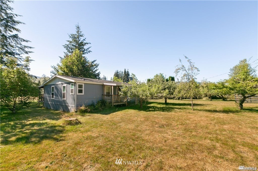 3993 Nelson Road Deming, WA 98244 - Photo 14 of 16