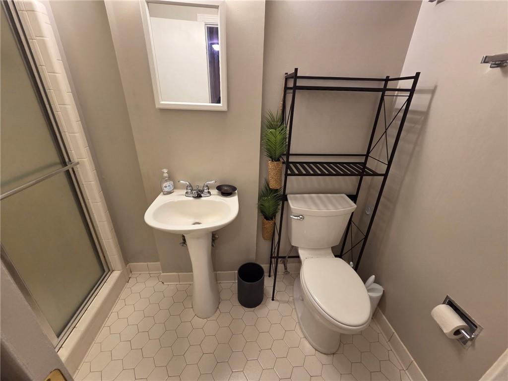 943 Barton Woods Road Northeast Atlanta, GA 30307 - Photo 10 of 12 Gallery Image 10