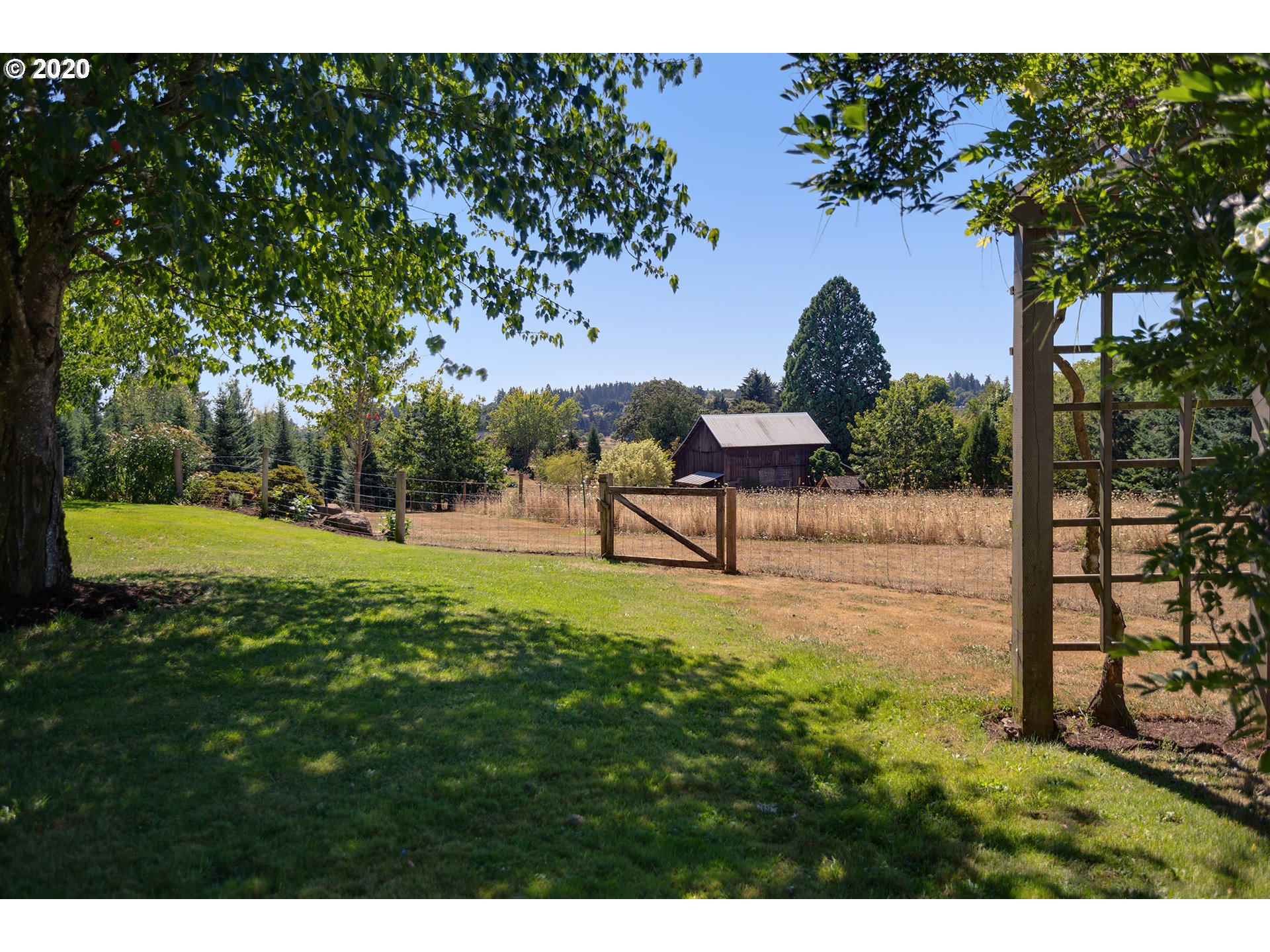 22303 Southwest Bar None Road Tualatin, OR 97062 - Photo 20 of 32 Gallery Image 20
