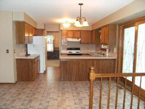 26843 Inverness Trenton, MI 48183 - Photo 4 of 4 670688-3.JPG