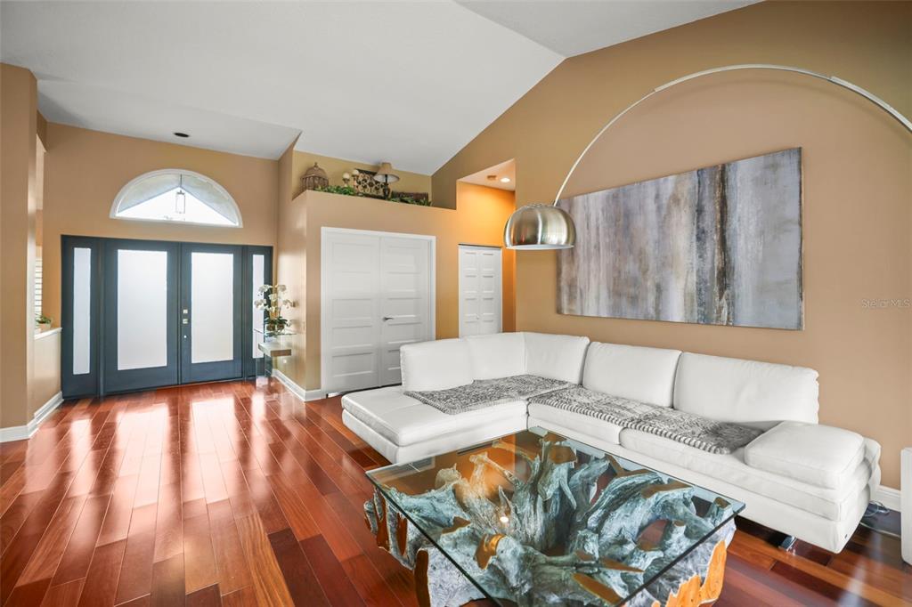 3459 Sweetwater Trail Clearwater, FL 33761 - Photo 5 of 48