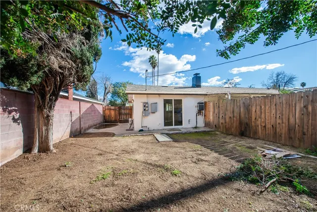 $1,800 | 7431 Kentland Avenue, West Hills, CA 91307