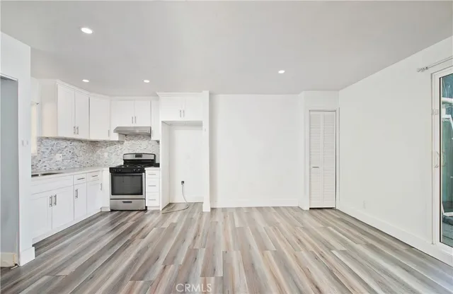 $1,800 | 7431 Kentland Avenue, West Hills, CA 91307