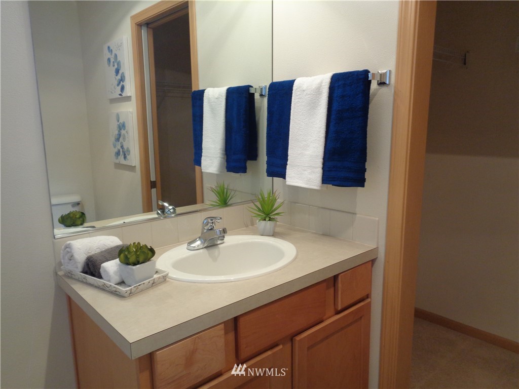 4438 Roxanna Loop Southeast Lacey, WA 98503 - Photo 16 of 23 Gallery Image 16