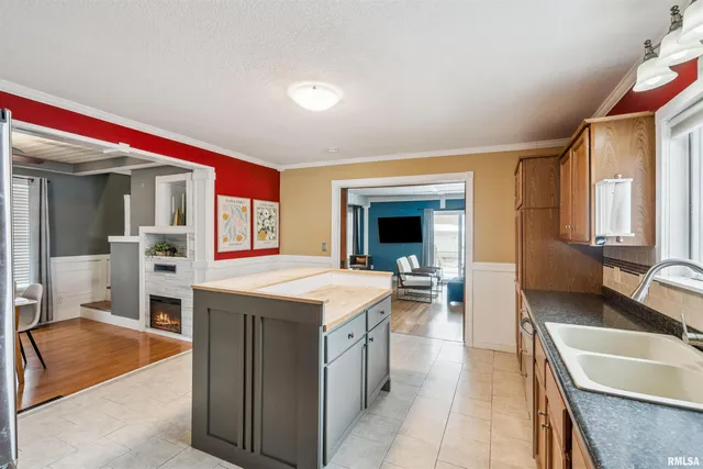 $179,900 | 126 South Genessee Street, Blue Grass, IA 52726