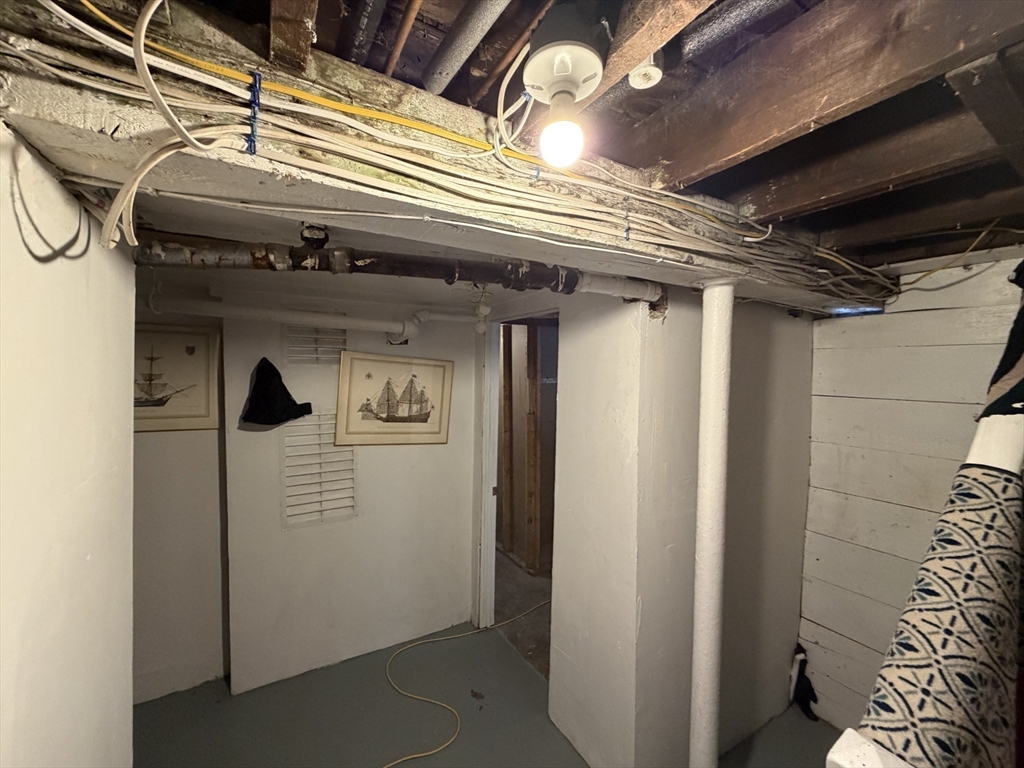 12 Stoneland Road Worcester, MA 01603 - Photo 29 of 36 a utility room with dryer and washer