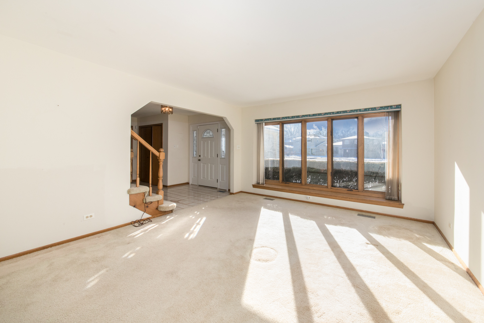 1414 West Talcott Road Park Ridge, IL 60068 - Photo 16 of 41 a view of empty room with floor to ceiling window