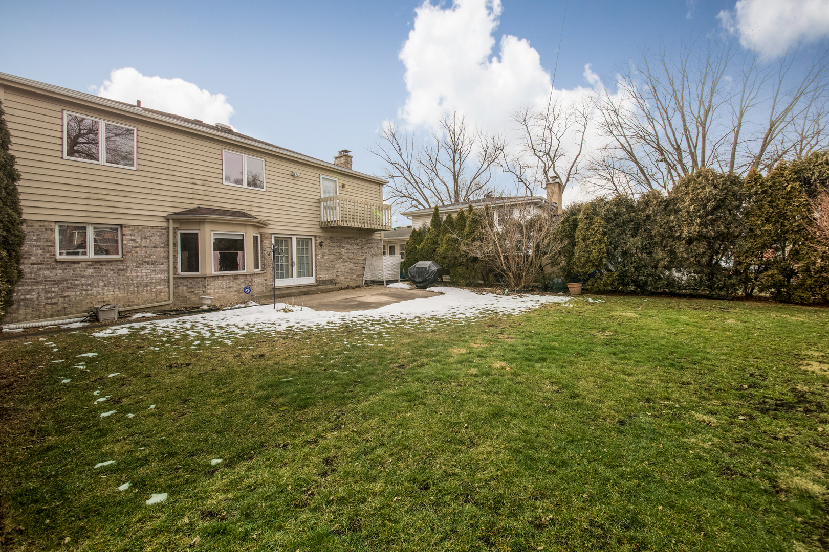 1414 West Talcott Road Park Ridge, IL 60068 - Photo 39 of 41 a front view of house with yard