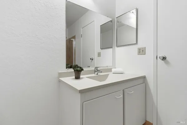 $649,000 | 186 Larkspur Plaza Drive, Larkspur, CA 94939