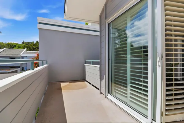 $649,000 | 186 Larkspur Plaza Drive, Larkspur, CA 94939