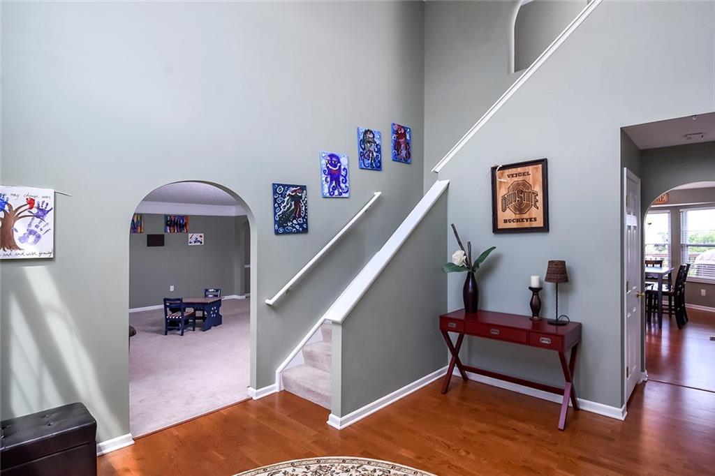 519 Blue Ridge Drive Coraopolis, PA 15108 - Photo 2 of 25 Gallery Image 2