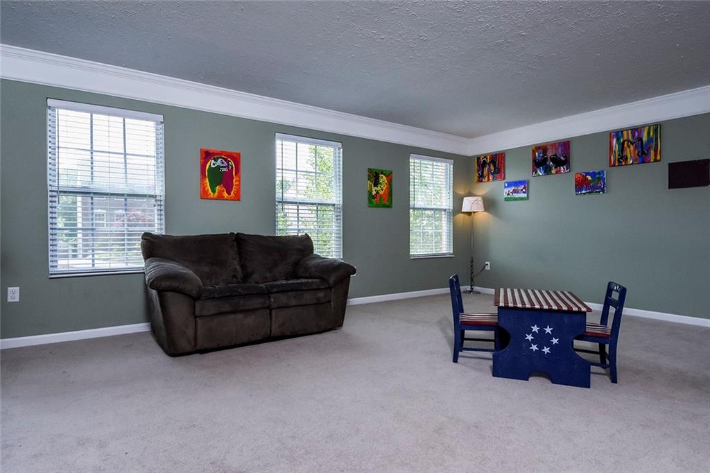 519 Blue Ridge Drive Coraopolis, PA 15108 - Photo 15 of 25 Gallery Image 15