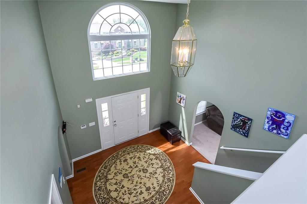 519 Blue Ridge Drive Coraopolis, PA 15108 - Photo 3 of 25 Gallery Image 3