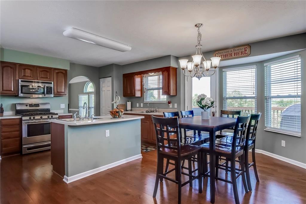 519 Blue Ridge Drive Coraopolis, PA 15108 - Photo 7 of 25 Gallery Image 7
