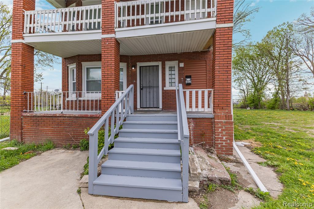 3010 Montclair Street Detroit, MI 48214 - Photo 4 of 61