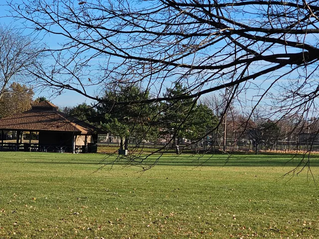 $225,000 | 1007 Cleveland Court, Vernon Hills, IL 60061