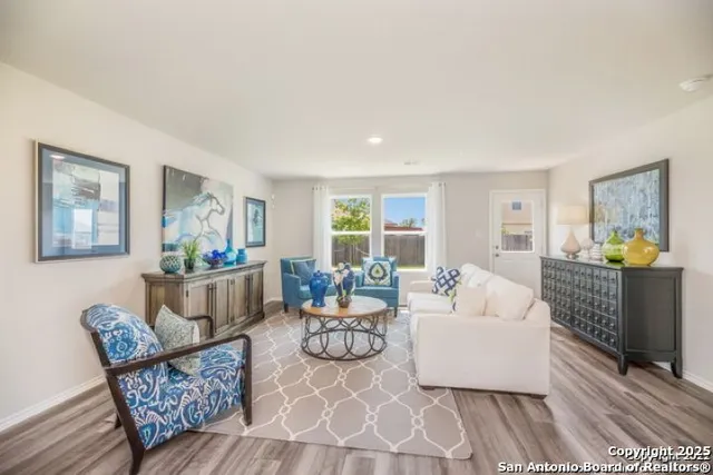 $237,501 | 212 Agave Circle, Jourdanton, TX 78026