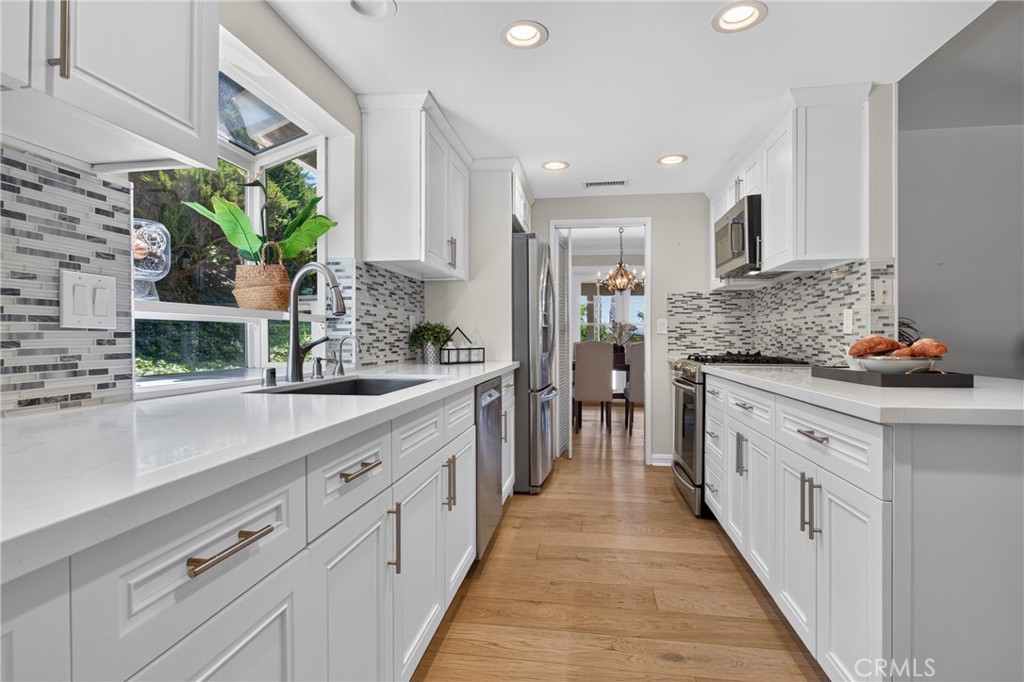 18778 Algiers Street Porter Ranch, CA 91326 - Photo 14 of 44