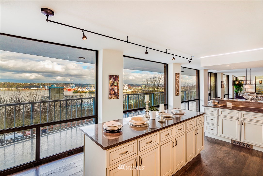 1 North Stadium Way, Unit 2 Tacoma, WA 98403 - Photo 6 of 25