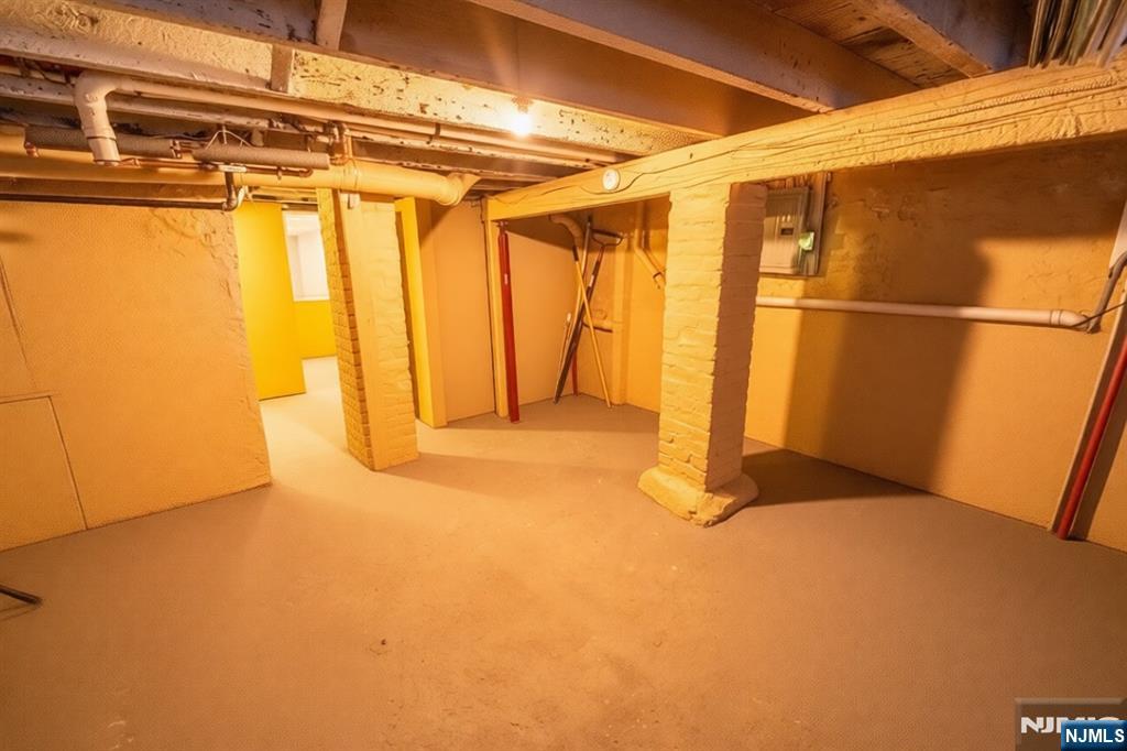 289 Rose Street Newark, NJ 07108 - Photo 27 of 29 a view of an empty room