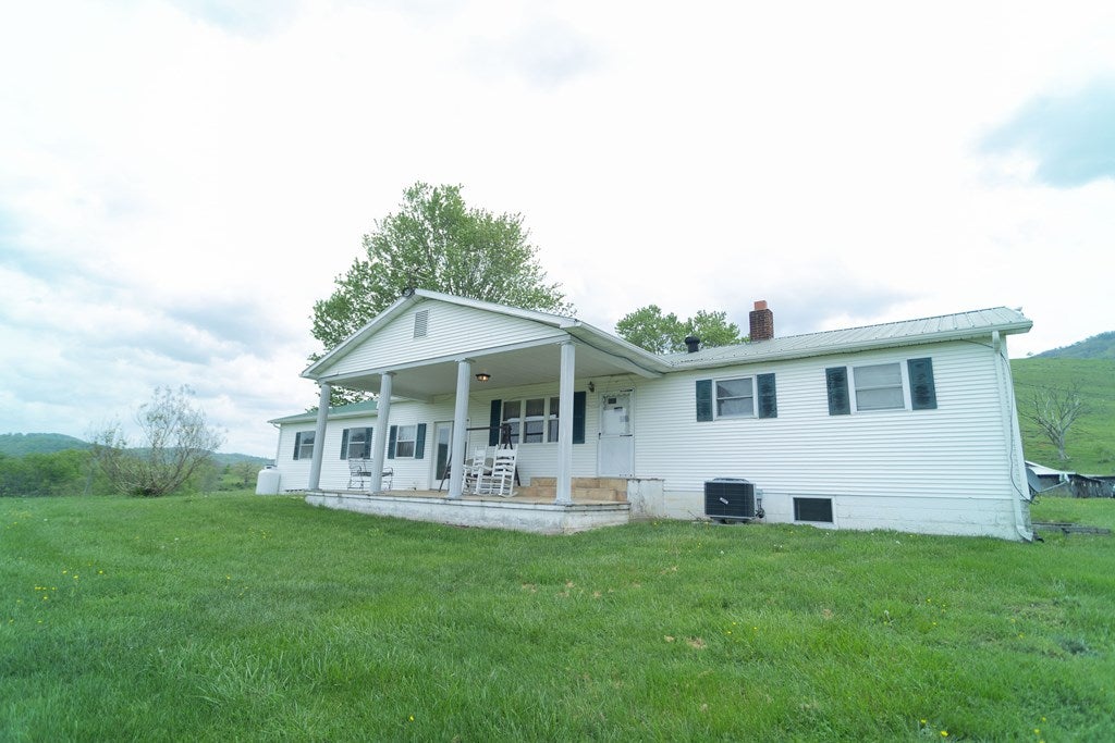 3437 Clifton Farm Road Cedar Bluff, VA 24609 - Photo 19 of 26 Gallery Image 19