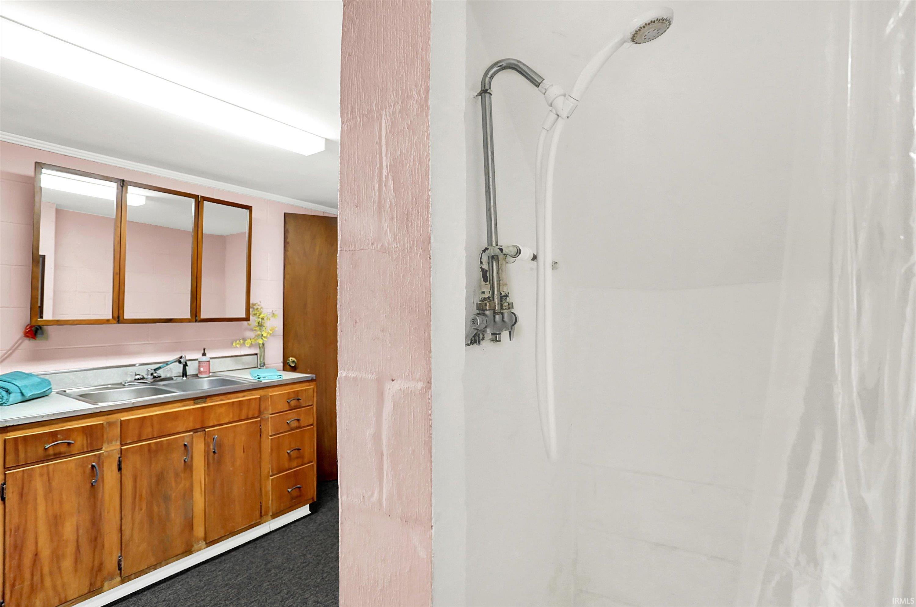 645 Rogers Road West Bloomington, IN 47403 - Photo 20 of 36