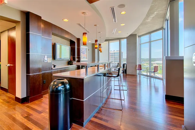 $3,750 | 360 Nueces Street, Unit 1517, Austin, TX 78701