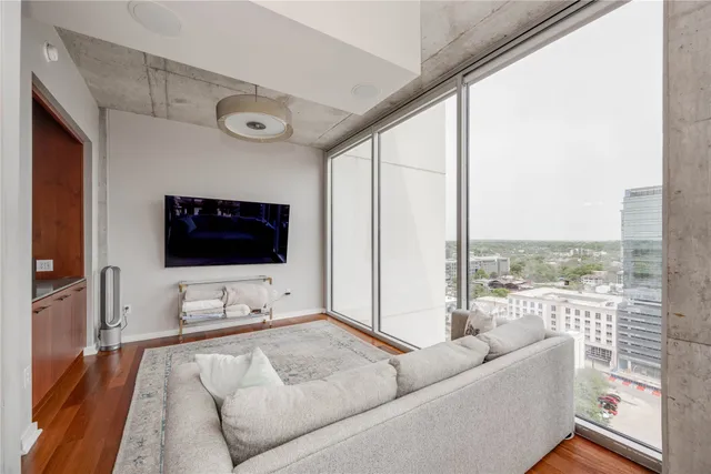 $3,750 | 360 Nueces Street, Unit 1517, Austin, TX 78701
