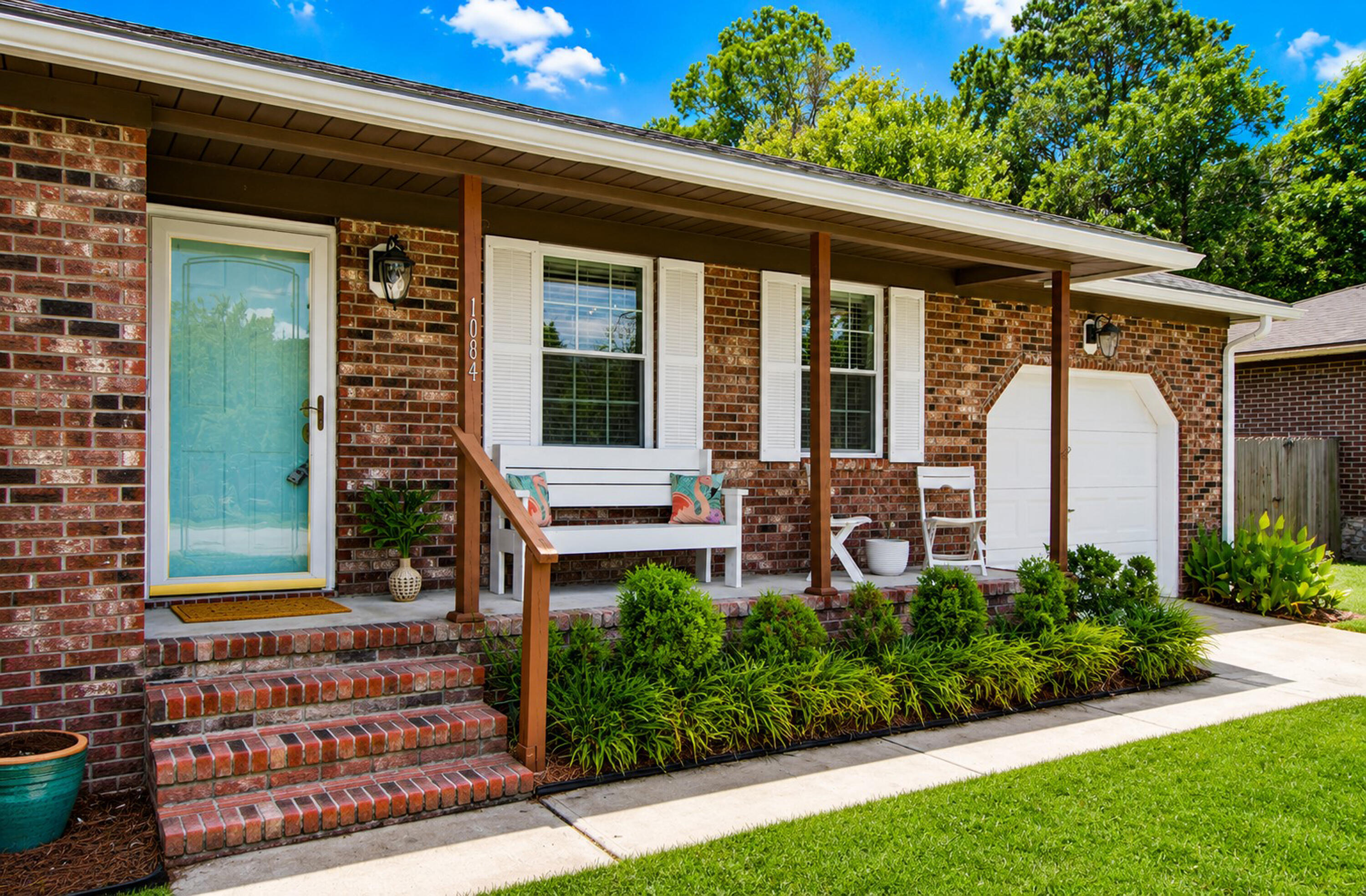 1084 Rosemead Road Mount Pleasant, SC 29464 - Photo 2 of 38