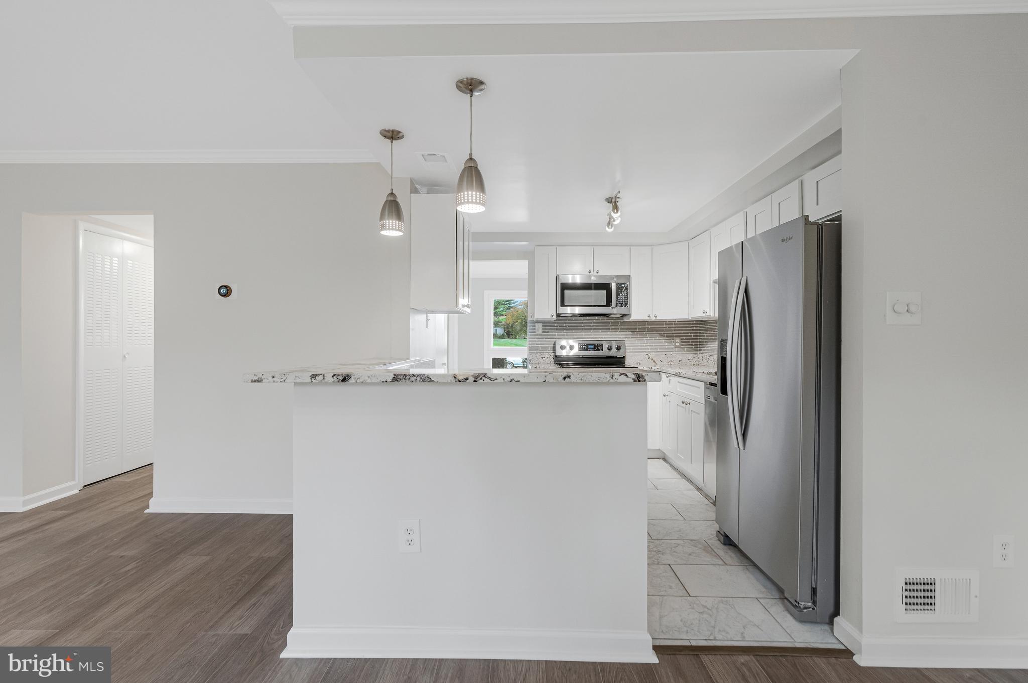 203 Greenfield Court Sterling, VA 20164 - Photo 11 of 48