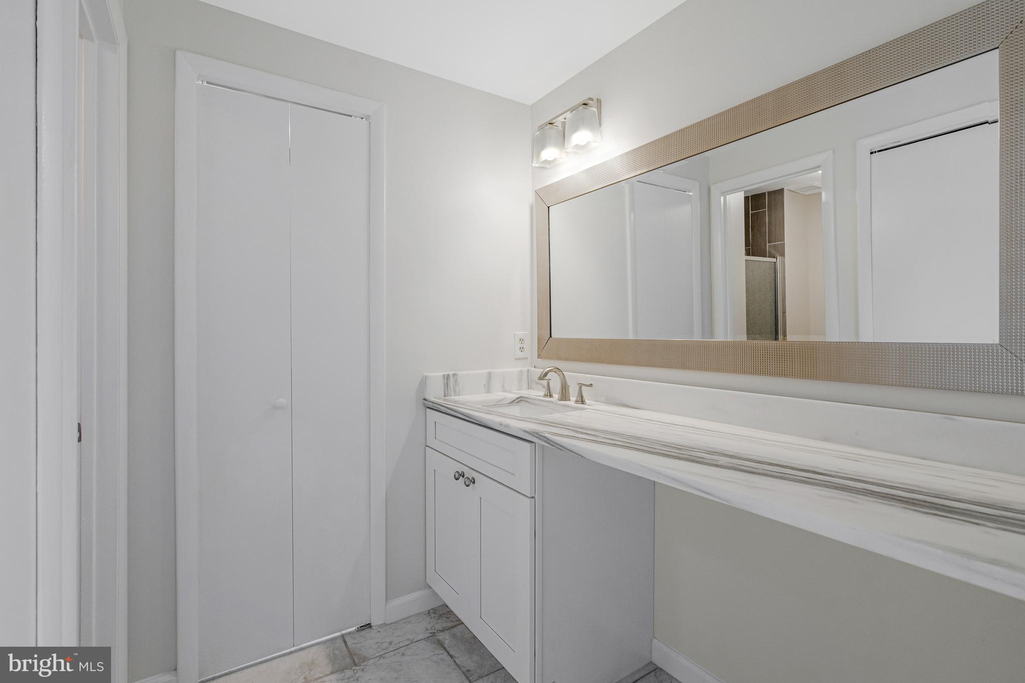 203 Greenfield Court Sterling, VA 20164 - Photo 28 of 48