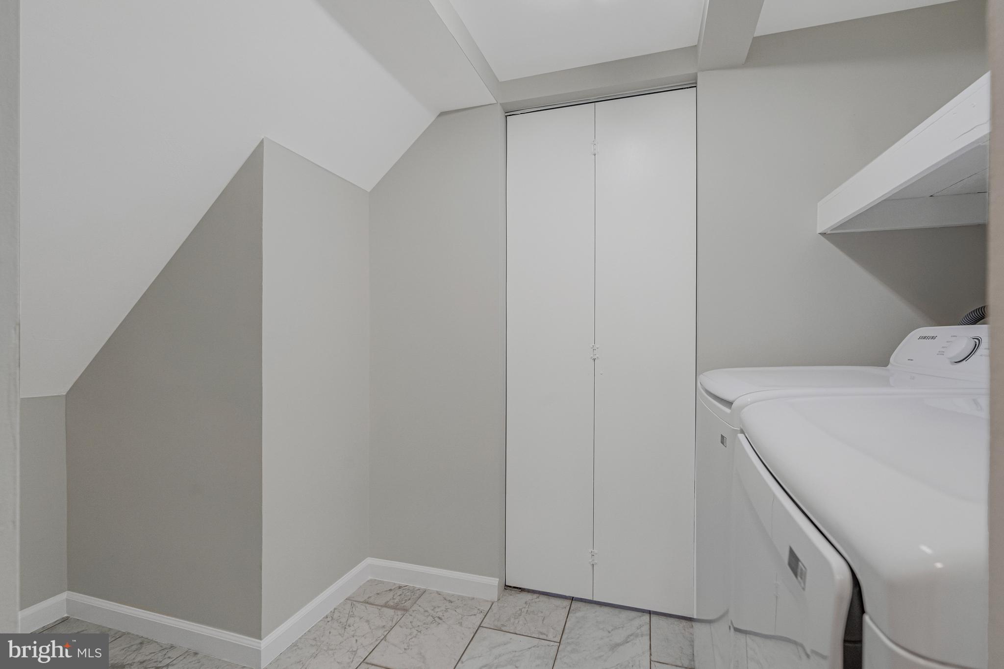 203 Greenfield Court Sterling, VA 20164 - Photo 32 of 48