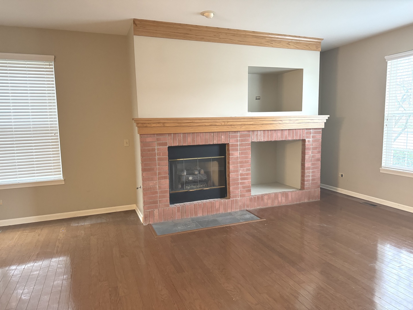 726 Pentwater Road Romeoville, IL 60446 - Photo 6 of 66 Gallery Image 6