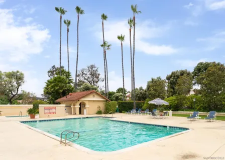 $1,060,000 | 4007 Porte De Palmas, Unit 67, San Diego, CA 92122