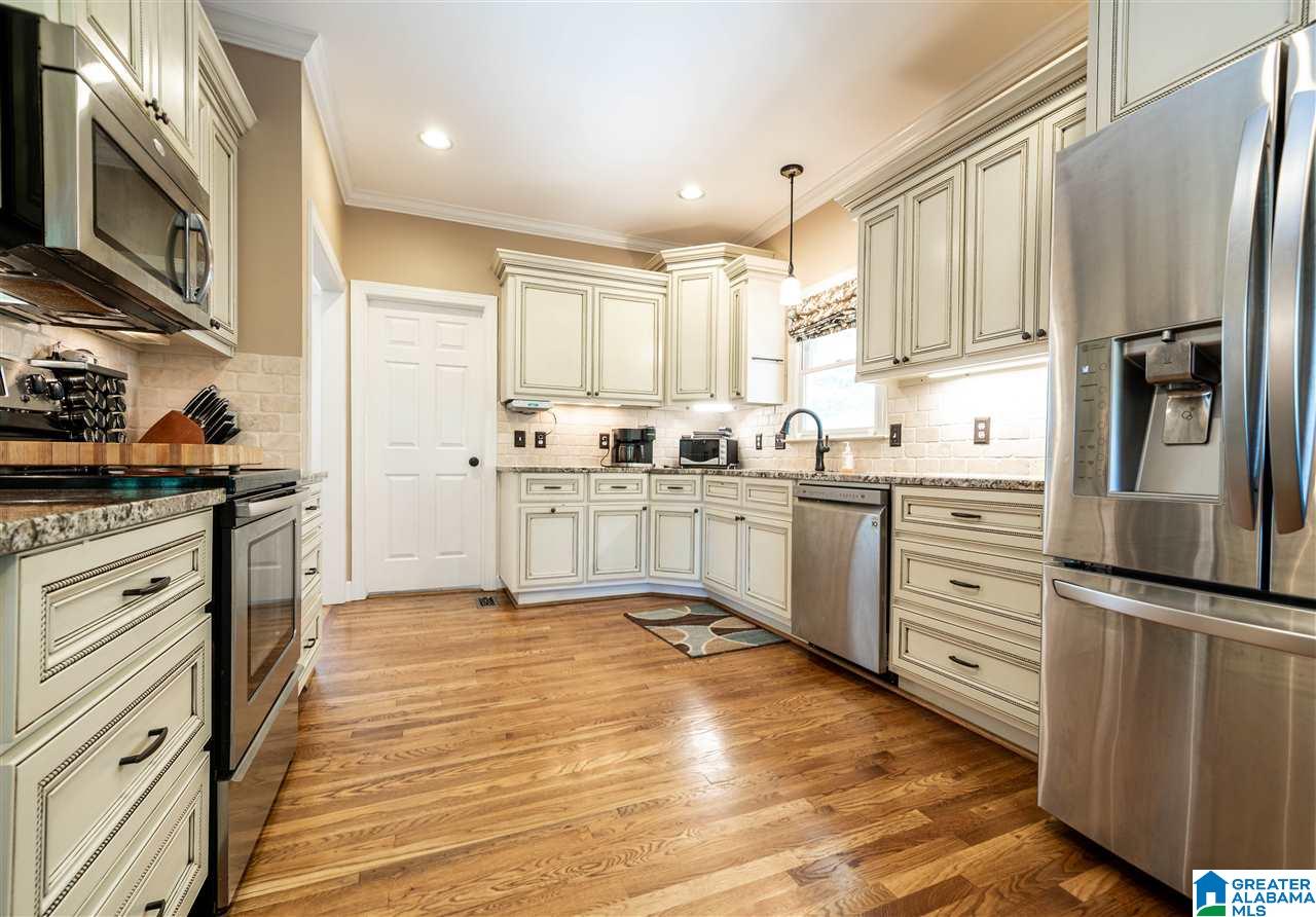 464 Russet Hl Road Birmingham, AL 35244 - Photo 9 of 36