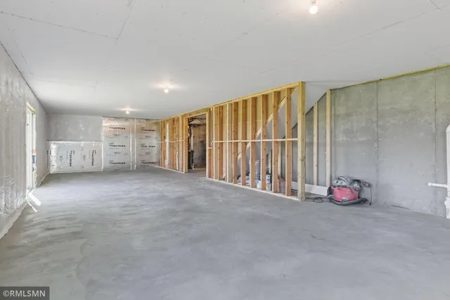 $719,000 | 10115 Blackmoor Road, Woodbury, MN 55129