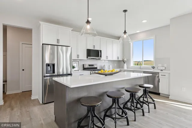 $719,000 | 10115 Blackmoor Road, Woodbury, MN 55129