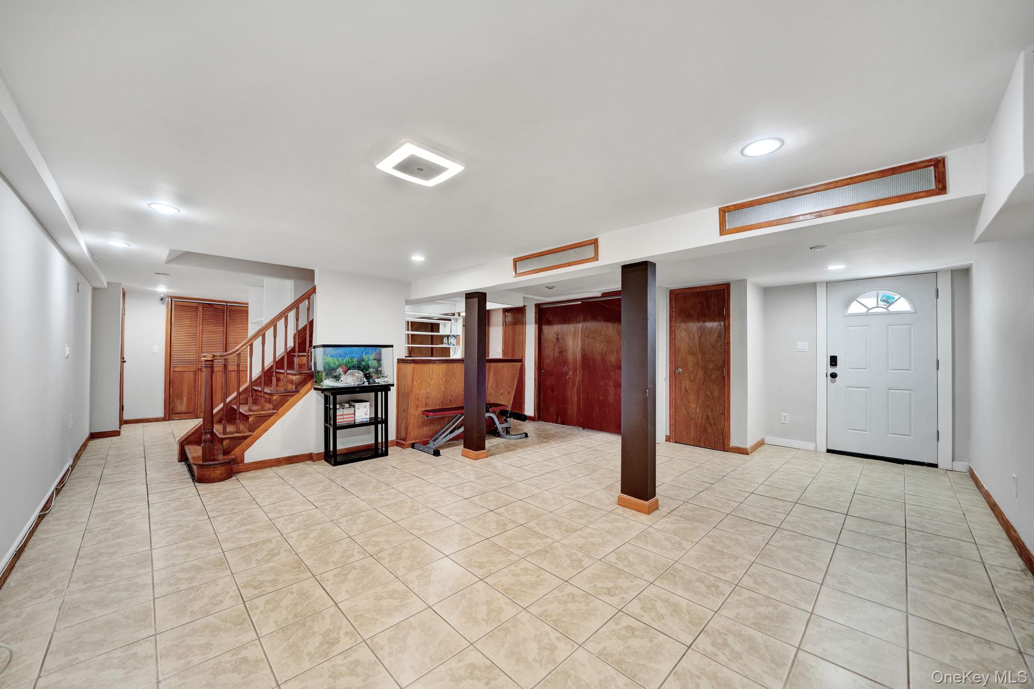64 Dewitt Street Valley Stream, NY 11580 - Photo 24 of 32 Gallery Image 24