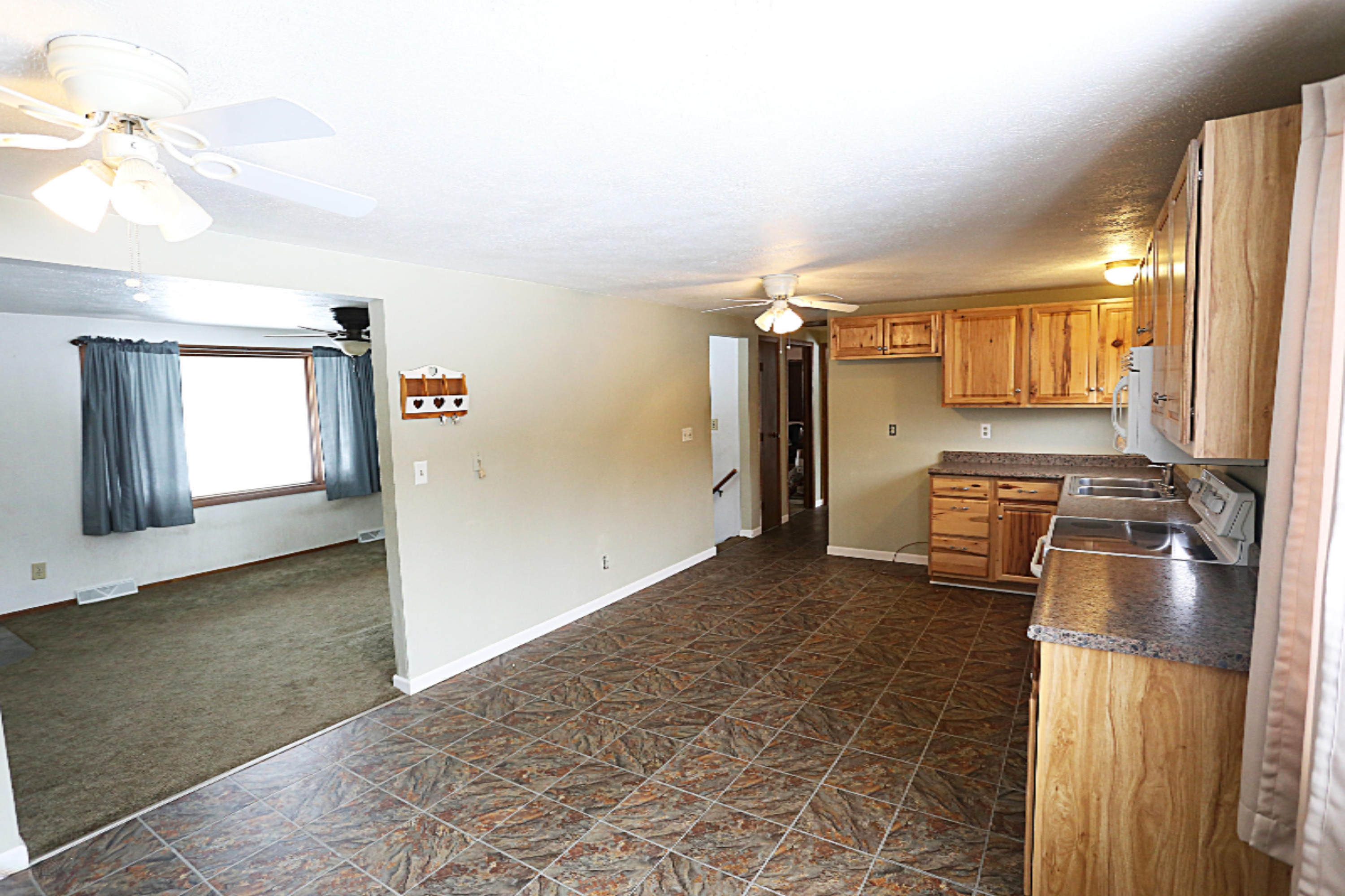 54622 California Road Dowagiac, MI 49047 - Photo 4 of 29 IMG_1431