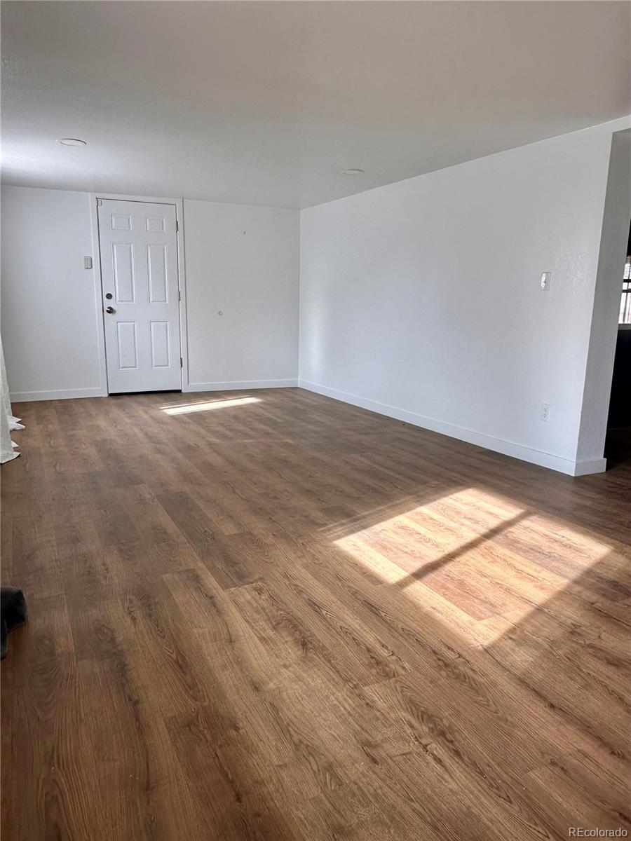 575 2nd Street Bennett, CO 80102 - Photo 3 of 10