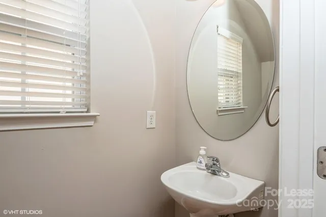 $1,695 | 2327 Crosscut Drive, Charlotte, NC 28214