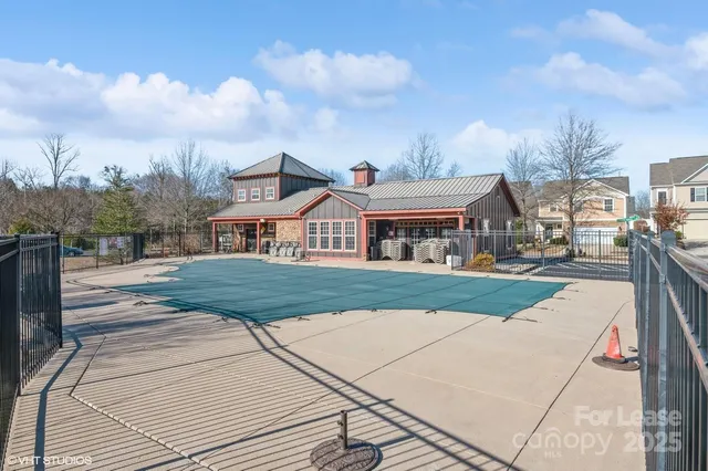 $1,695 | 2327 Crosscut Drive, Charlotte, NC 28214