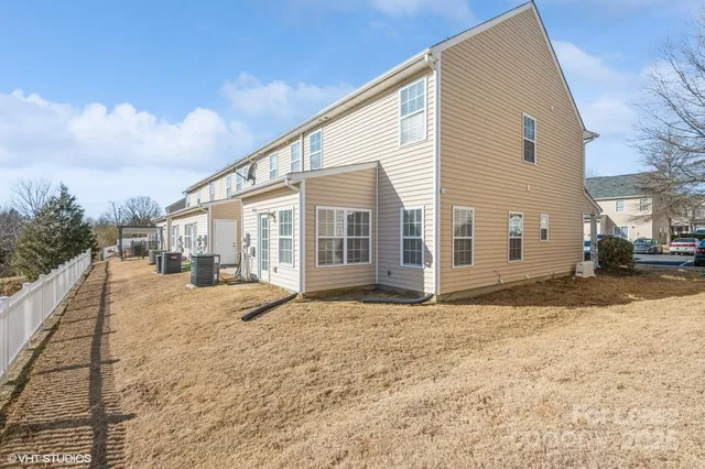 $1,695 | 2327 Crosscut Drive, Charlotte, NC 28214