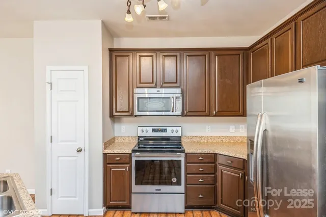 $1,695 | 2327 Crosscut Drive, Charlotte, NC 28214