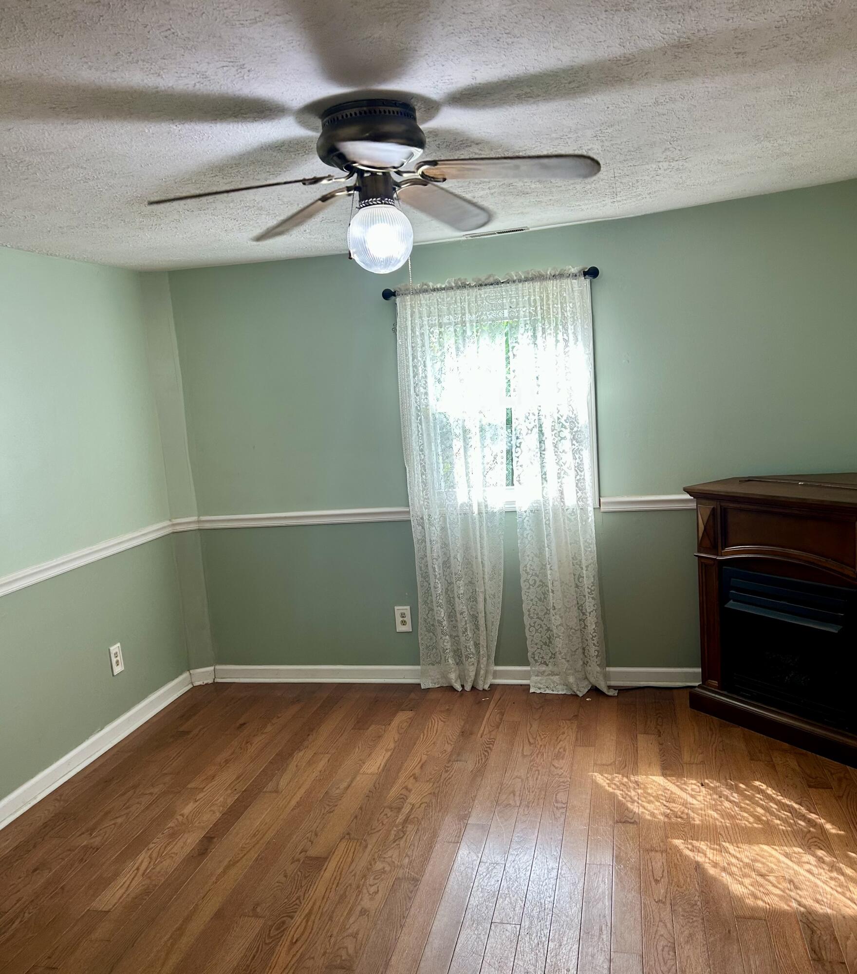 3192 Poosey Ridge Road Richmond, KY 40475 - Photo 13 of 22 Bedroom/Dining