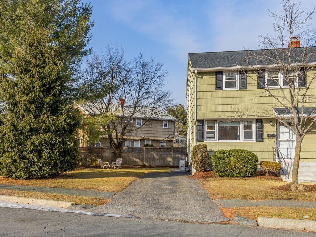 23 Charles Road, Unit 23 Winchester, MA 01890 - Photo 2 of 29